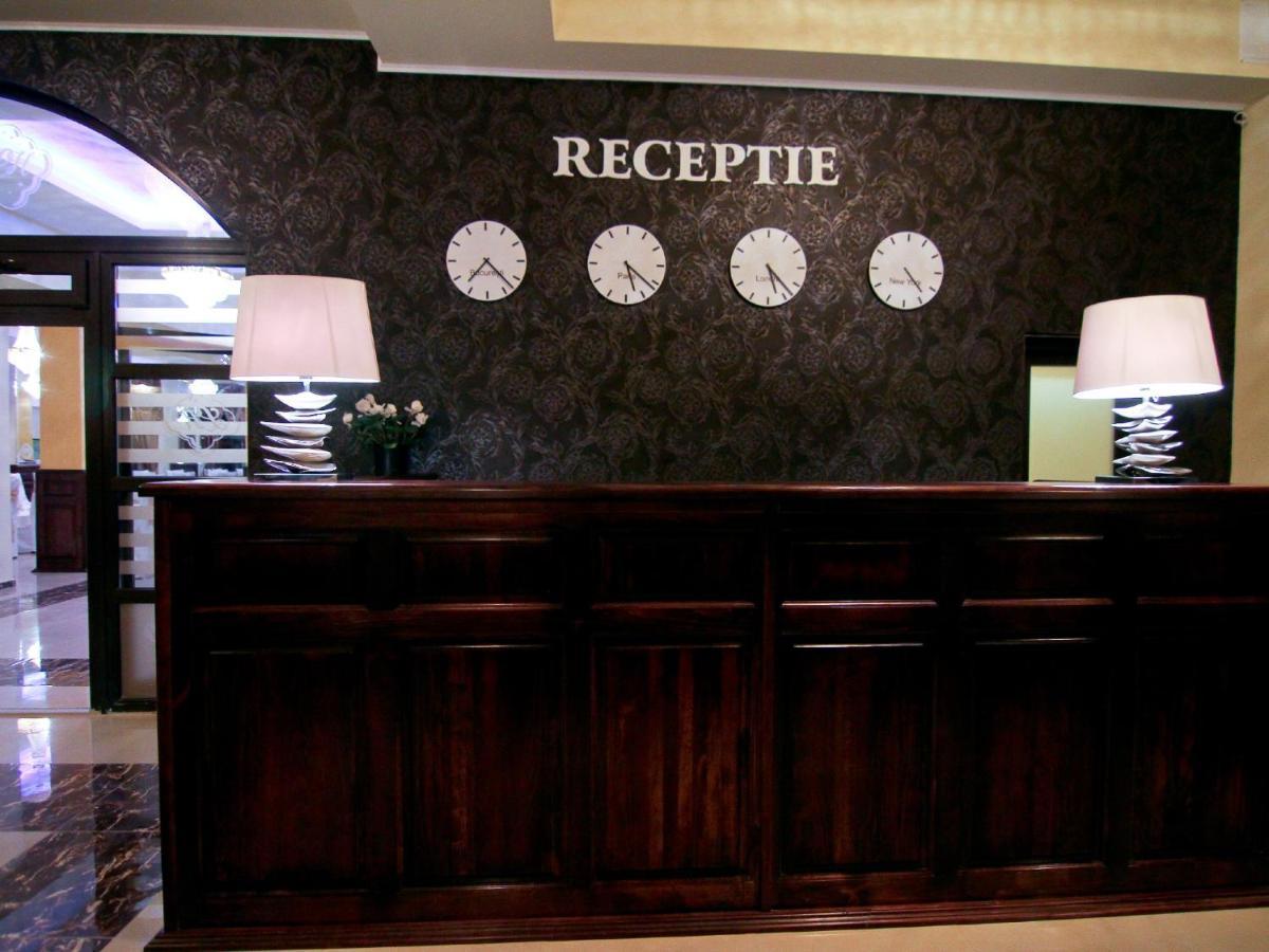 Laura Holiday Hotel Braila Luaran gambar