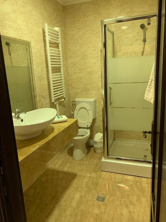 Laura Holiday Hotel Braila Luaran gambar
