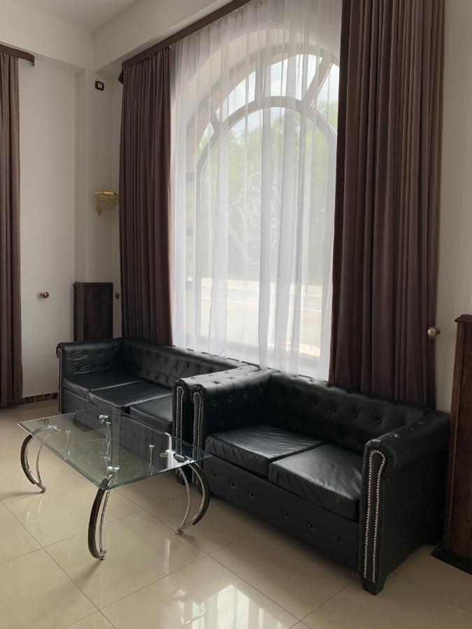 Laura Holiday Hotel Braila Luaran gambar