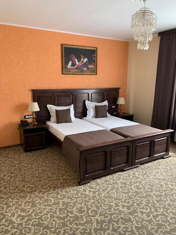 Laura Holiday Hotel Braila Luaran gambar