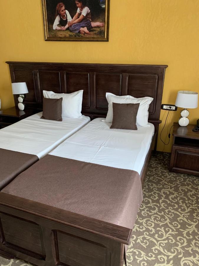 Laura Holiday Hotel Braila Luaran gambar