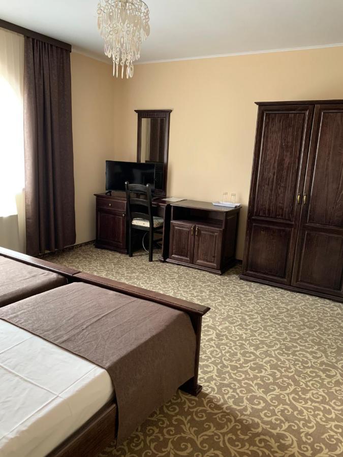 Laura Holiday Hotel Braila Luaran gambar