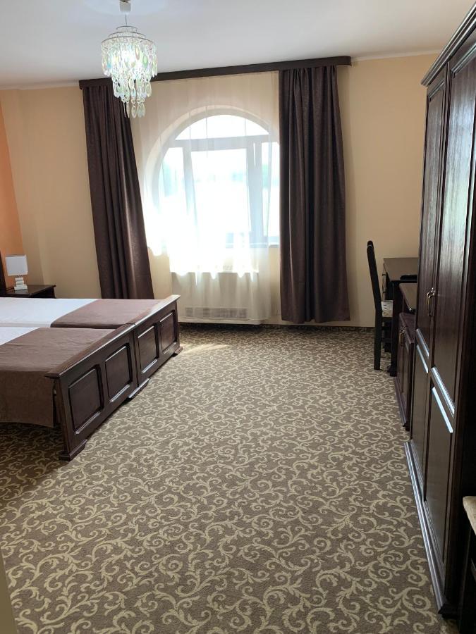 Laura Holiday Hotel Braila Luaran gambar
