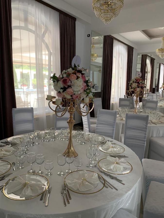 Laura Holiday Hotel Braila Luaran gambar