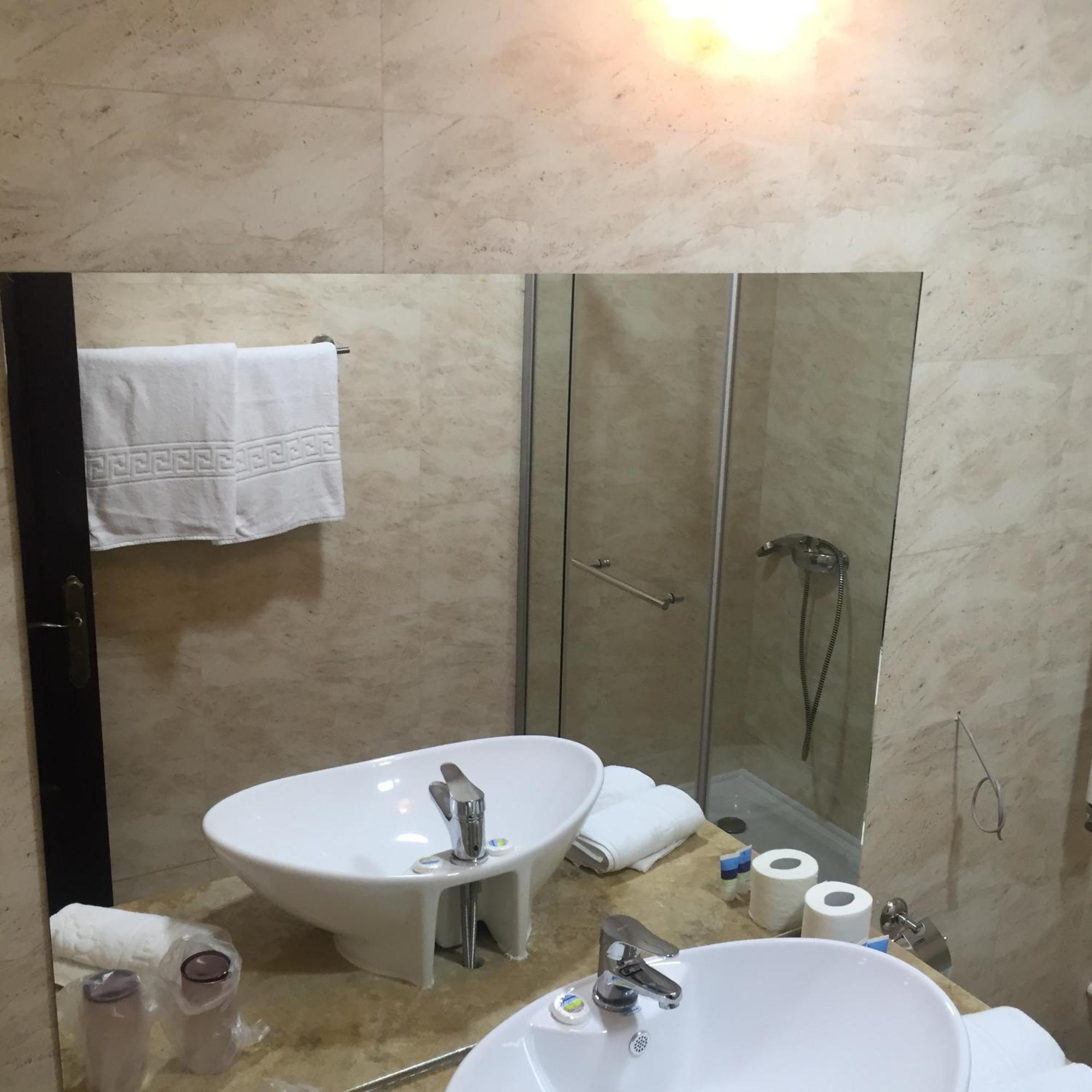 Laura Holiday Hotel Braila Bilik gambar